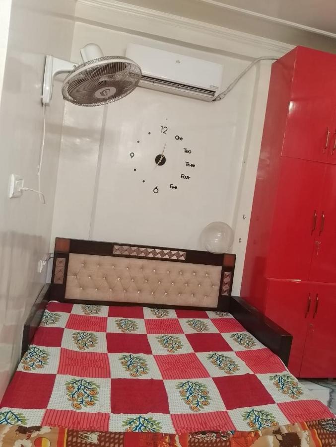 Aparna Niwas Home Stay Family Friendly Varanasi Luaran gambar