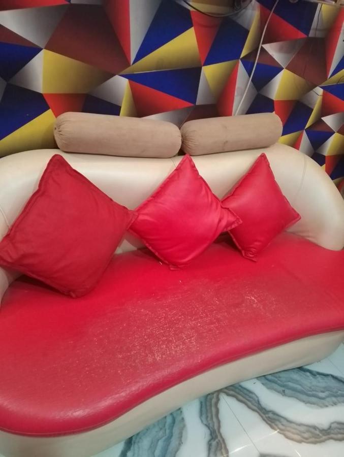 Aparna Niwas Home Stay Family Friendly Varanasi Luaran gambar